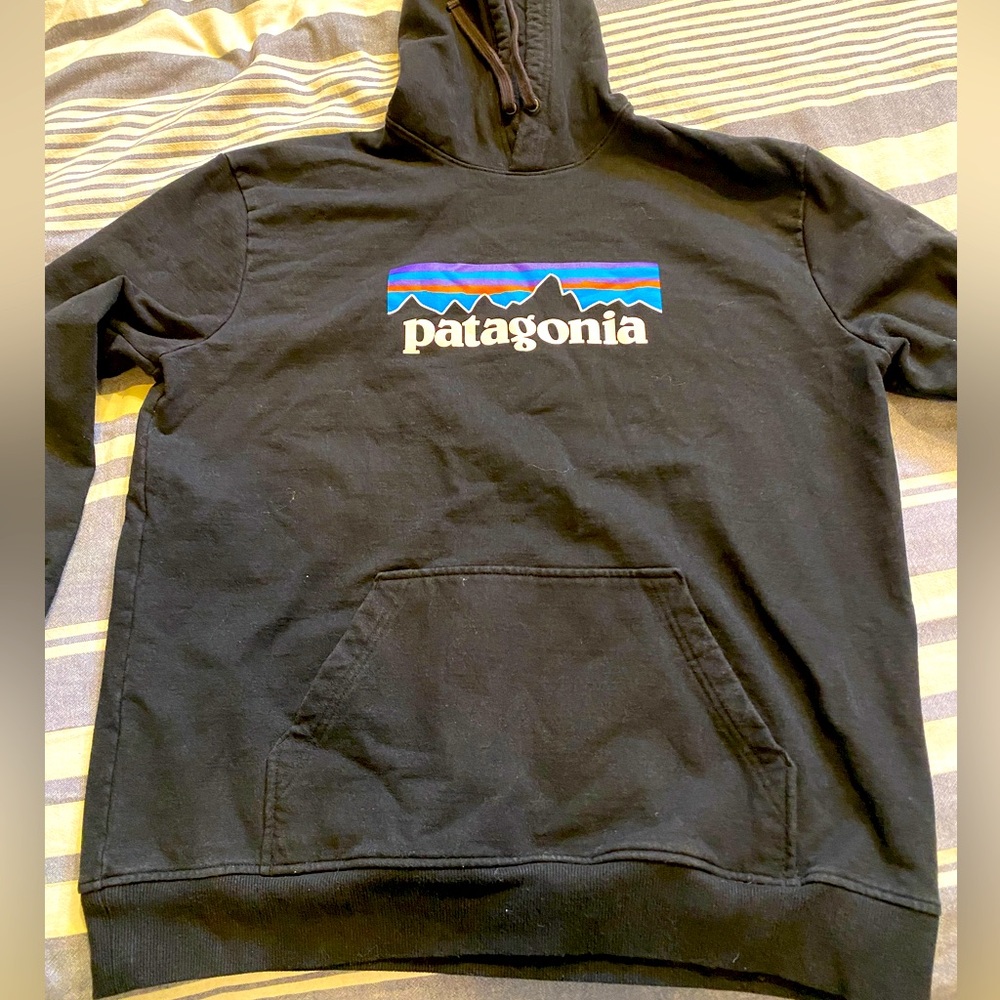 Black Patagonia hoodie